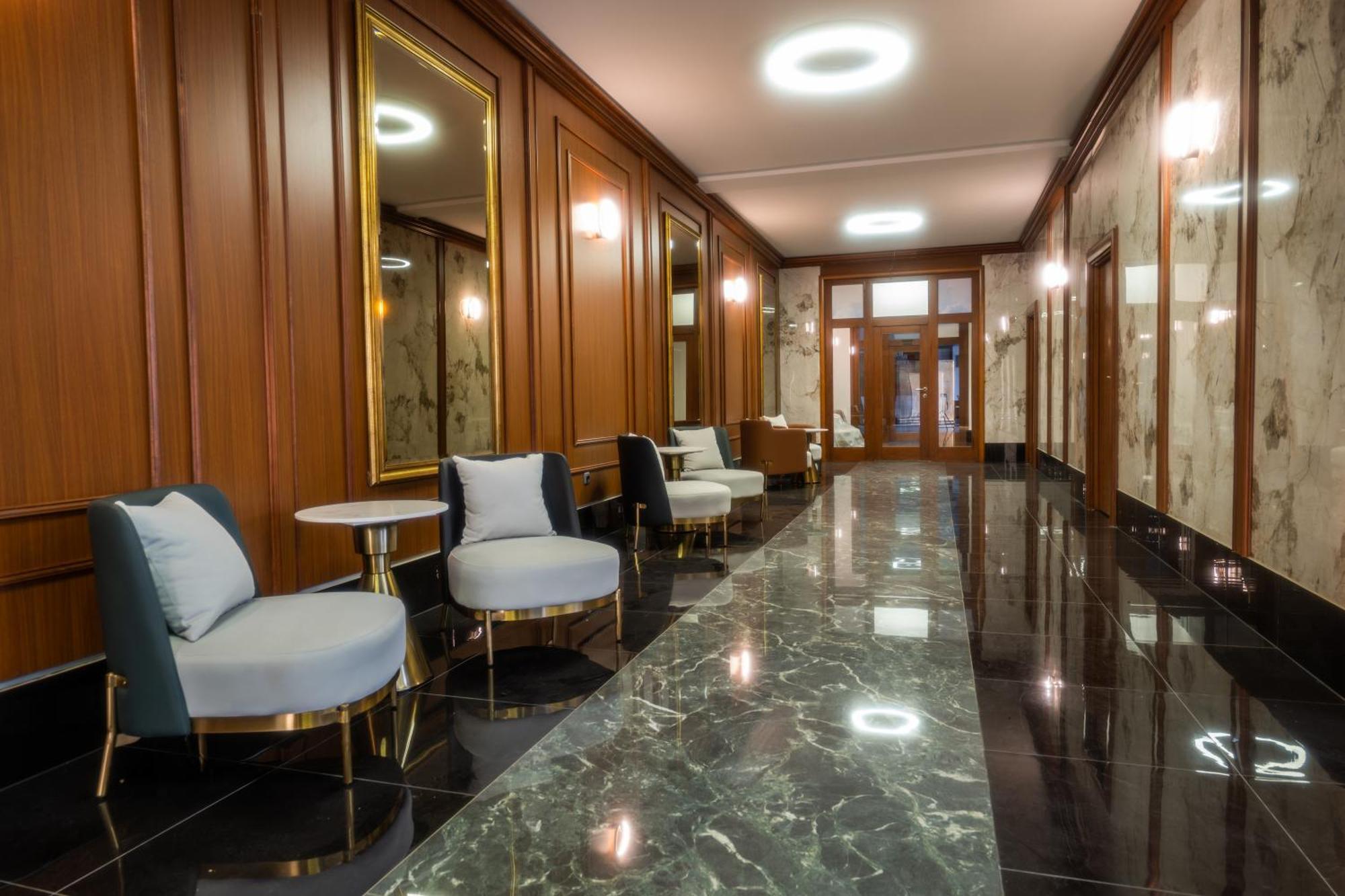 Hotel Mio City Kula 외부 사진