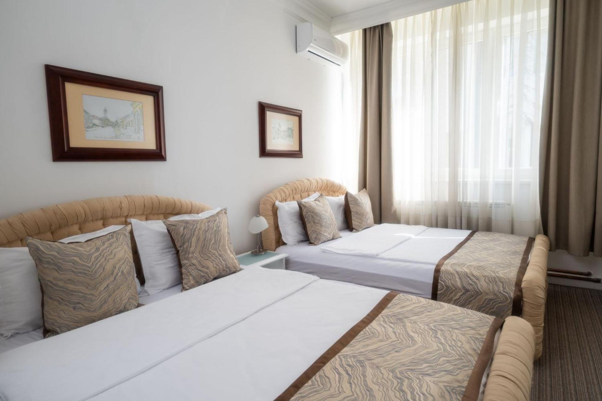 Hotel Mio City Kula 외부 사진