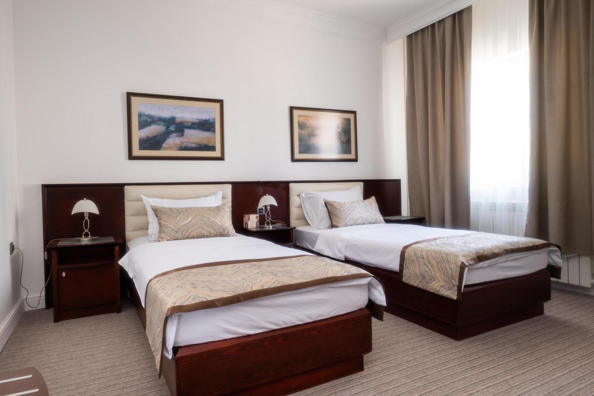 Hotel Mio City Kula 외부 사진