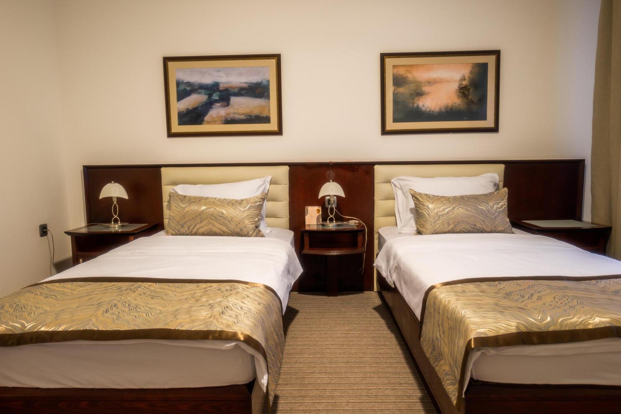 Hotel Mio City Kula 외부 사진