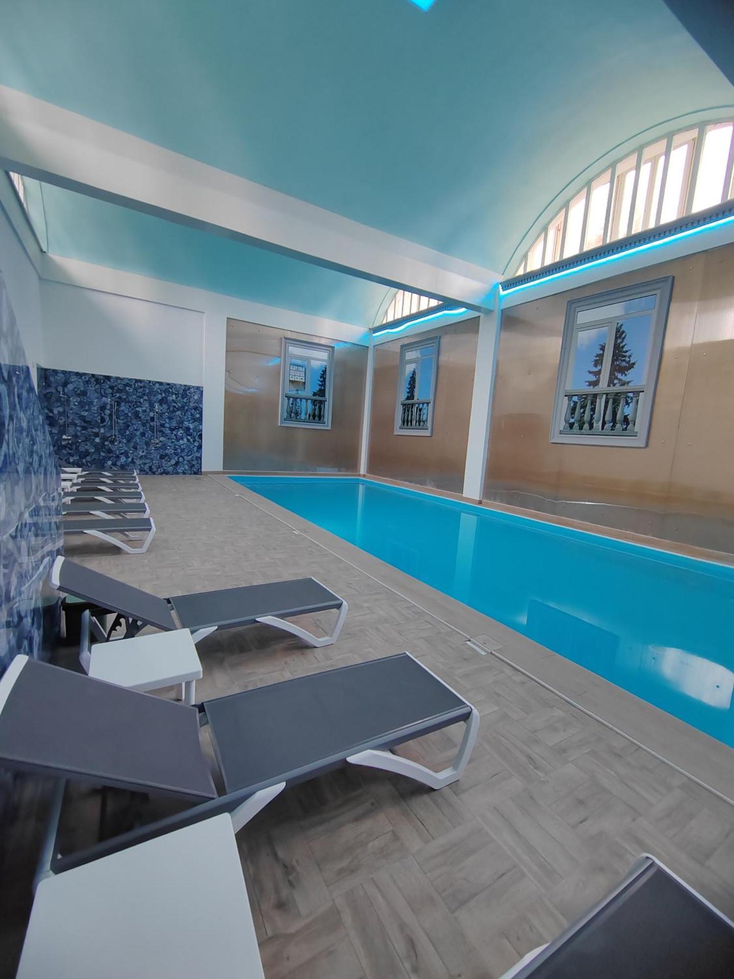 Hotel Mio City Kula 외부 사진